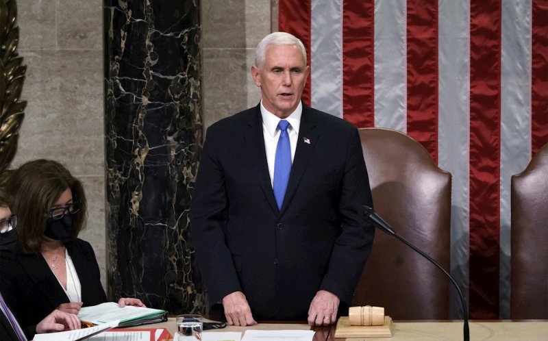 Así ratificó Mike Pence la victoria de Biden en el Congreso de EU