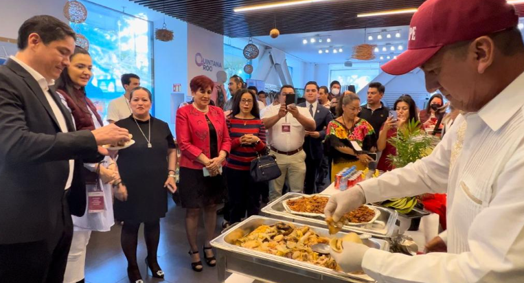 Bacalar con su gastronomía y bellezas naturales se presenta con éxito en Punto México