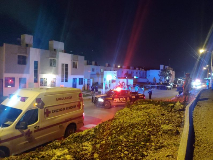 Balean a un guardia en Paseos Kusamil de Cancún