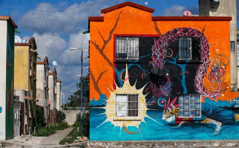 Con arte y talento se le da un nuevo rostro al fraccionamiento Villas Otoch de Cancún