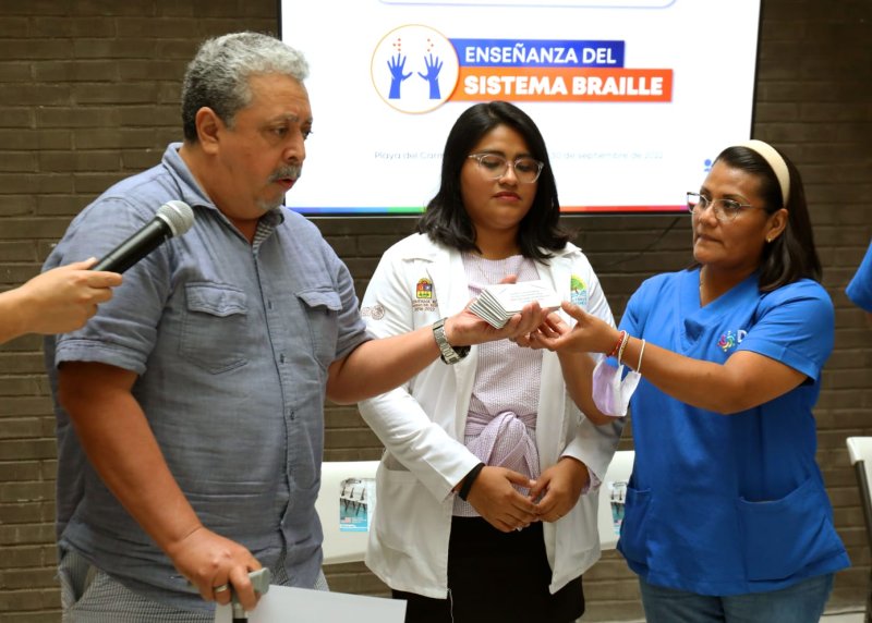 Concluye con éxito curso de aprendizaje del Sistema Braille