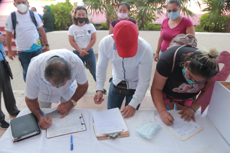 Conforman Comités de Contraloría Social para la vigilancia de obras en Isla Mujeres