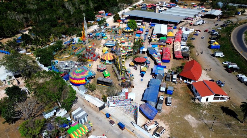 Cumple Mara Lezama con rehabilitación de sede de Expomor en José María Morelos