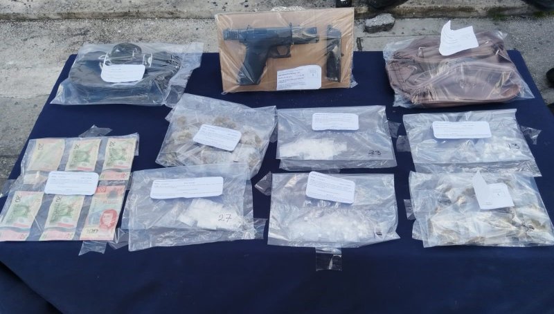 DETENIDO POR DELITOS CONTRA LA SALUD