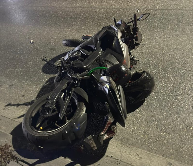 Durante la madrugada de este lunes se registró el deceso de un motociclista