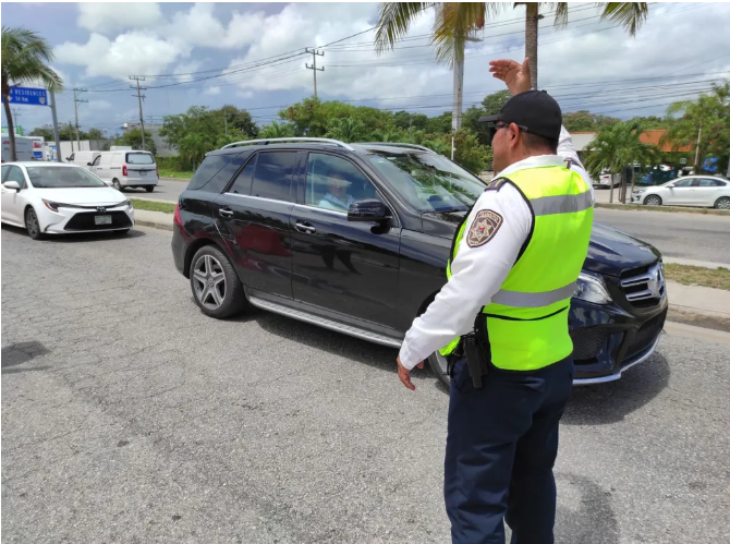 Exhortan autoridades de Benito Juárez tomar vías alternas al blvd. Colosio