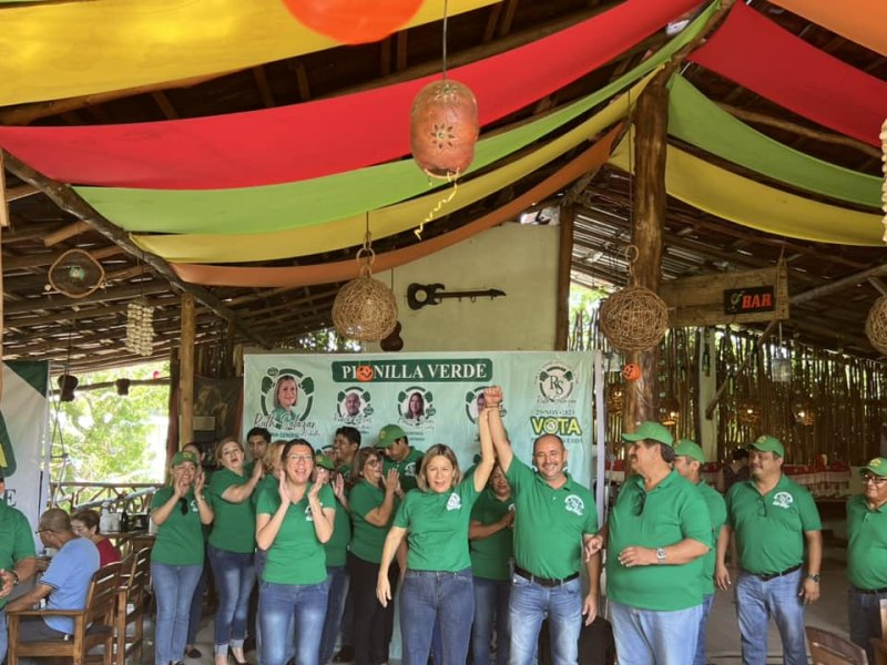 EXITOSA GIRA PROSELITISTA DE RUTH SALAZAR Y LA “PLANILLA VERDE” EN VALLADOLID, YUCATÁN