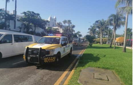 Genera tráfico repavimentación de la zona hotelera de Cancún