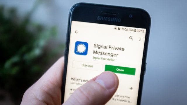¡Gracias, WhatsApp! Signal contratará más gente y Telegram suma 500 millones de usuarios
