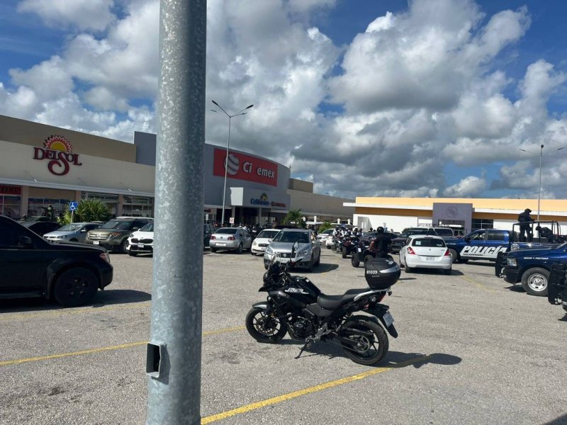 Hombre intenta atropellar a agentes de Tránsito y es detenido a balazos