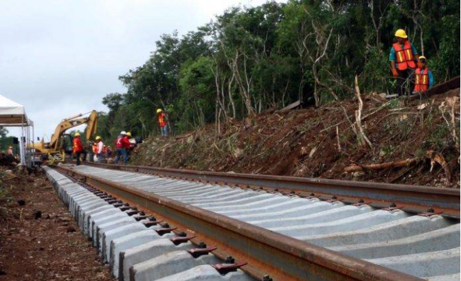 Hoteleros agradecen a Lopez Obrador por el nuevo trazo del Tren Maya