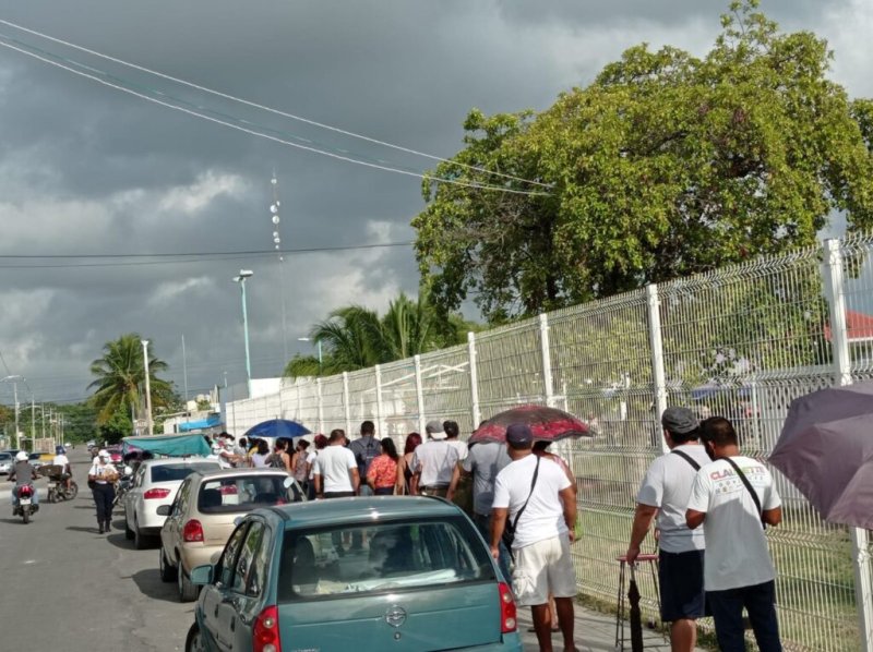 Inicia vacunación contra Covid-19 a adultos de 30 a 39 años de Othon P. Blanco