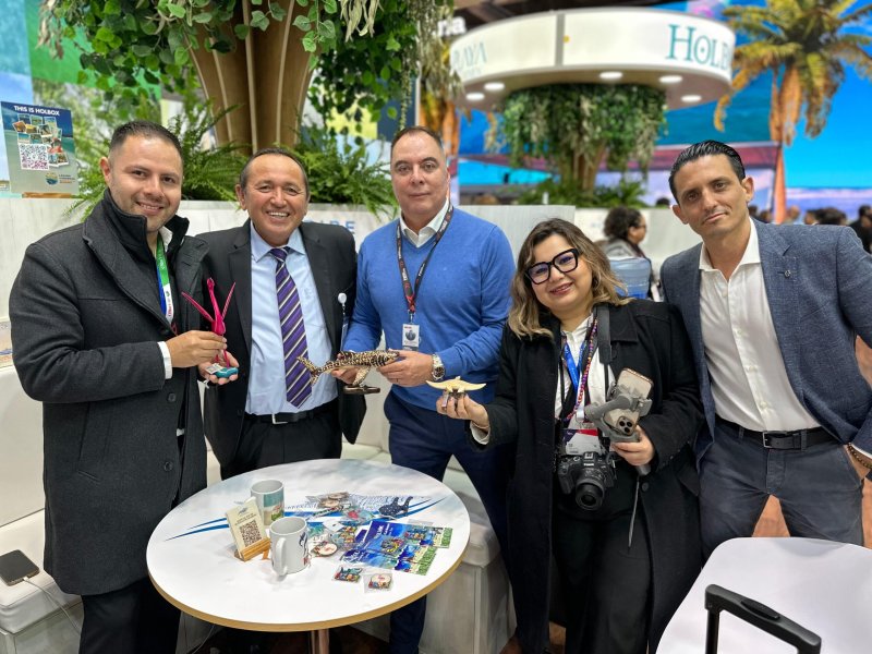 Intensa promoción turística de Lázaro Cárdenas en la FITUR