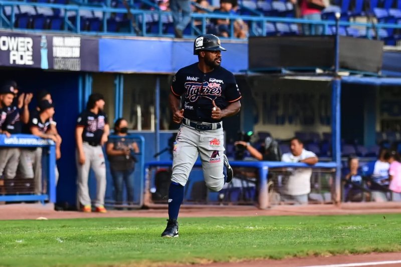 Juego de toma y daca en el tercero de la serie