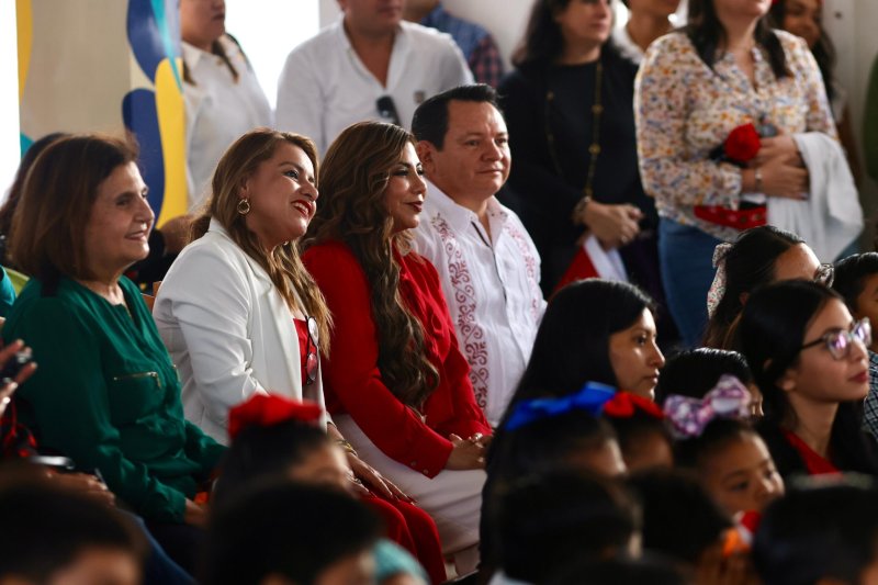 Llevan alegría y diversión a niñas y niños de Casa Otoch