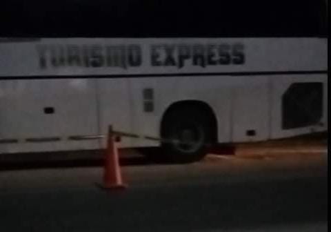 Muere hombre tras ser arrollado por un camión, en Bacalar