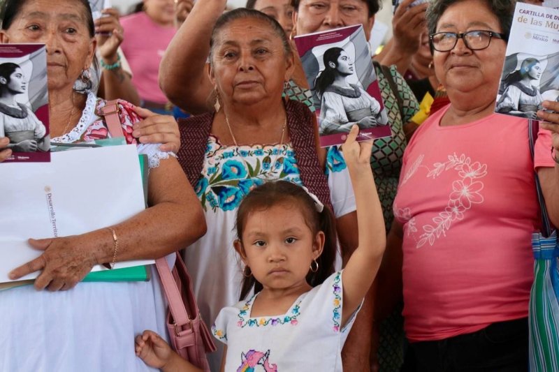 Mujeres rurales reciben respaldo jurídico y productivo en Yucatán