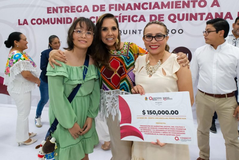 Impulsa Mara Lezama el talento científico al entregar financiamiento a investigadoras e investigadores