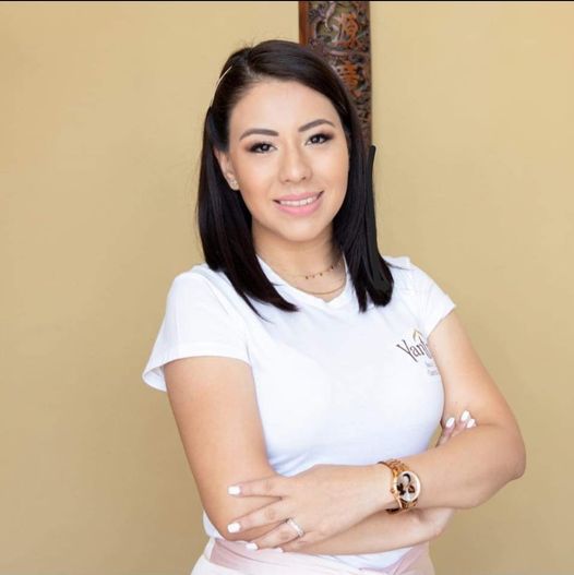 𝗖𝗼𝗻 𝗺𝘂𝗰𝗵í𝘀𝗶𝗺𝗼 𝗰𝗮𝗿𝗶ñ𝗼, 𝗮𝗽𝗿𝗲𝗰𝗶𝗼 𝘆 𝗮𝗱𝗺𝗶𝗿𝗮𝗰𝗶ó𝗻, 𝗳𝗲𝗹𝗶𝗰𝗶𝘁𝗮𝗺𝗼𝘀 𝗮 𝗹𝗮 𝗟𝗶𝗰. 𝗟𝗮𝘂𝗿𝗮 𝗔𝗹𝗳𝗮𝗿𝗼 𝗦𝘂𝗯𝗱𝗶𝗿𝗲𝗰𝘁𝗼𝗿𝗮 𝗮 𝗻𝗶𝘃𝗲𝗹 𝗶𝗻𝘁𝗲𝗿𝗻𝗮𝗰𝗶𝗼𝗻𝗮𝗹 𝗱𝗲 𝗙𝘂𝗻𝗱𝗮𝗰𝗶ó𝗻 𝗬𝗮𝗻𝘁𝗿𝗮.