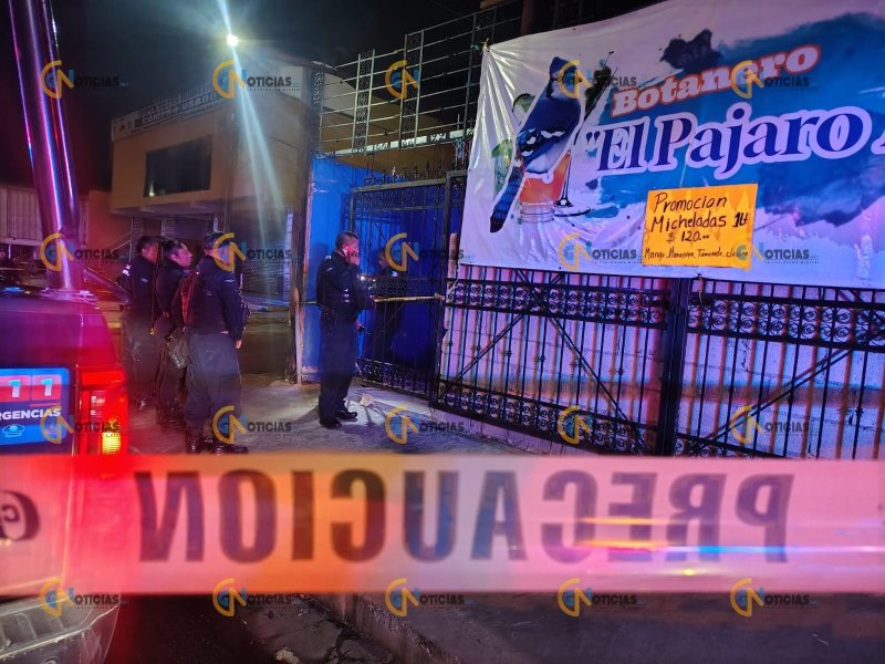 Una mesera muerta fue el saldo de un atentado armado en el recién inaugurado botanero “Pájaro Azul”