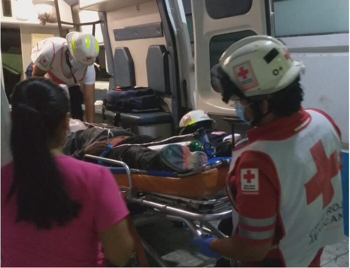 INGRESÓ CON UN DISPARO EN LA CABEZA: Muere en hospital de Cancún hombre baleado en zona de invasión