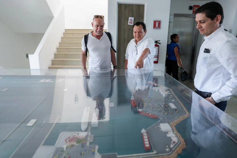 Ejecutivos de Fincantieri Italia realizan su primera visita oficial al Puerto de Altura de Progreso  