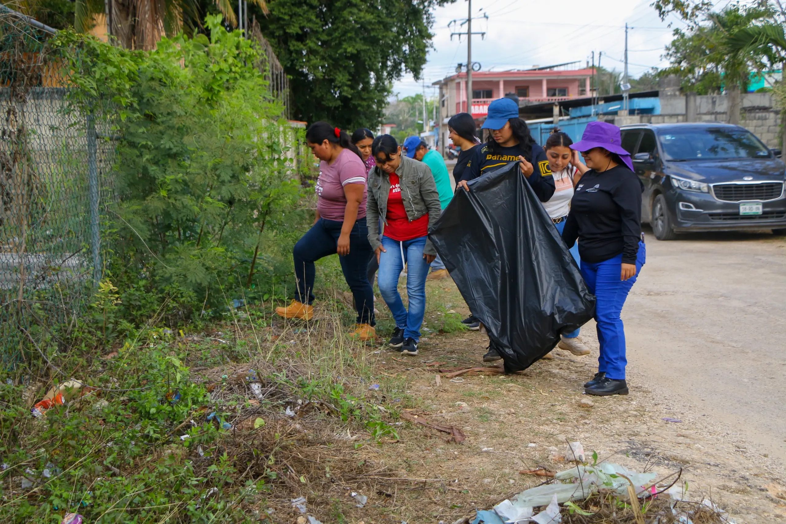 Con limpieza y reforestación, LC se suma a la jornada nacional por la paz y contra las adicciones.