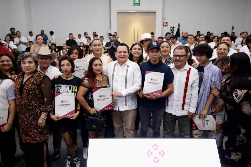 Gobierno de Yucatán y Federación unen esfuerzos para combatir el rezago educativo y el analfabetismo