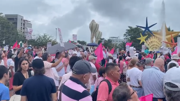 Marcha por la democracia un ejercicio para mantener equilibrio de poderes por la ciudadanía manifiesta empresariado.