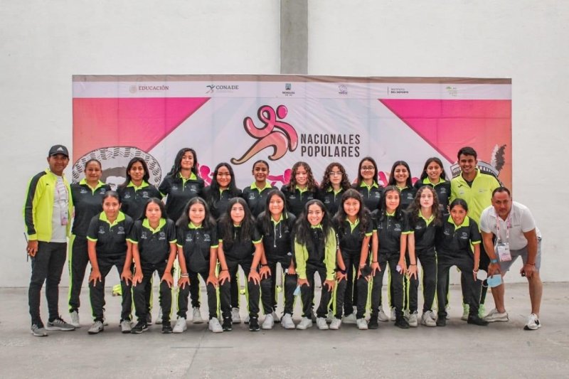 Viajan artemarcialistas quintanarroenses a Morelos para participar en los Juegos Nacionales Populares 2022