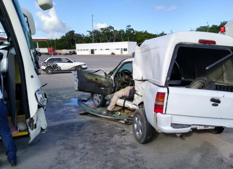 Registran aparatoso accidente en autopista Cancún-Mérida; deja un muerto