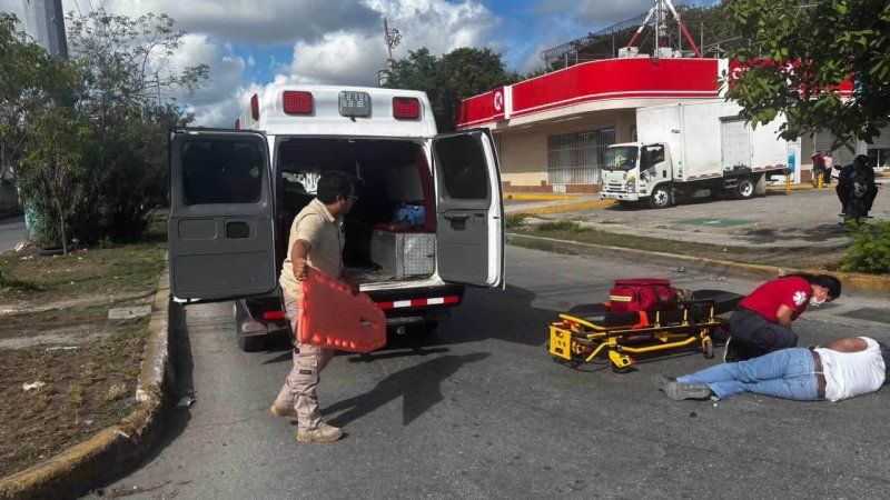 Motociclista lesionado tras choque con camioneta en Los Héroes