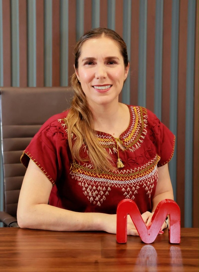 Atenea Gómez Ricalde celebra 52 años de Quintana Roo