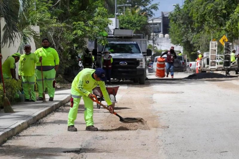 Avanzan trabajos en la Avenida de los Colegios tras petición al Cabildo