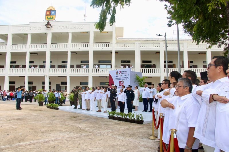 Isla Mujeres celebra 52 años de Quintana Roo