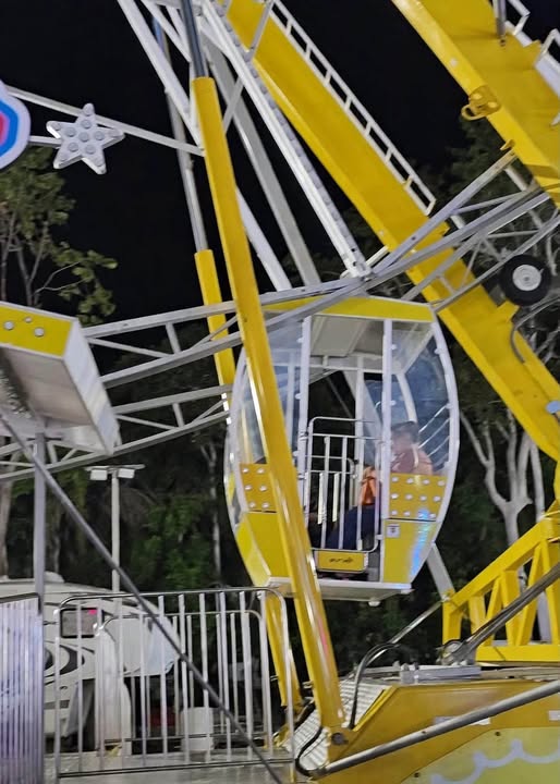 Rueda de la Fortuna se detiene en Expofer Chetumal